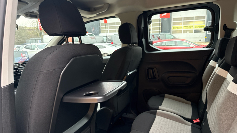 Citroen Berlingo 100kW Plus XL 52kWh 5dr Auto [7 Seat] Electric Estate